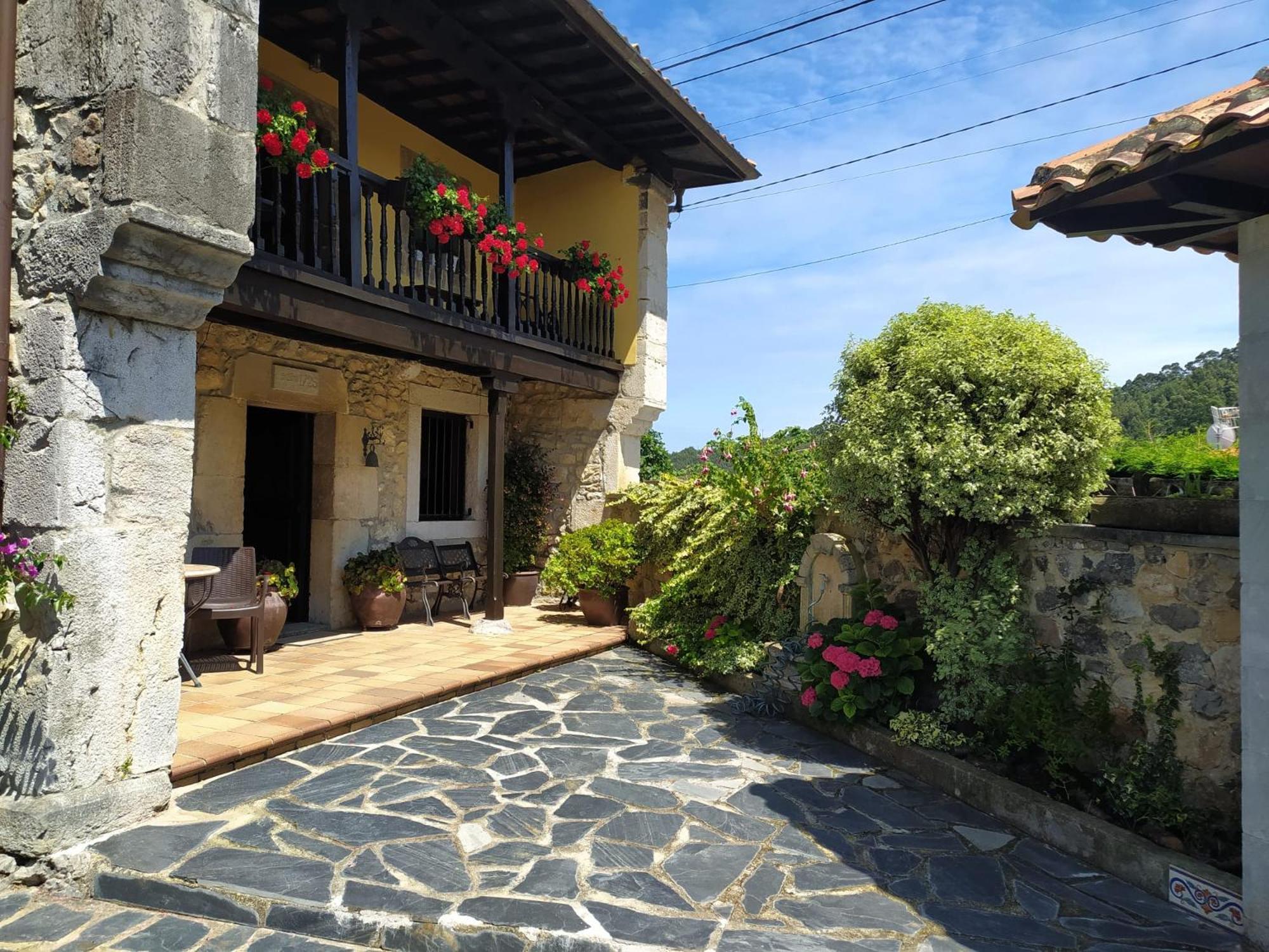 Gran Pedroso De Llanes Villa Exterior photo